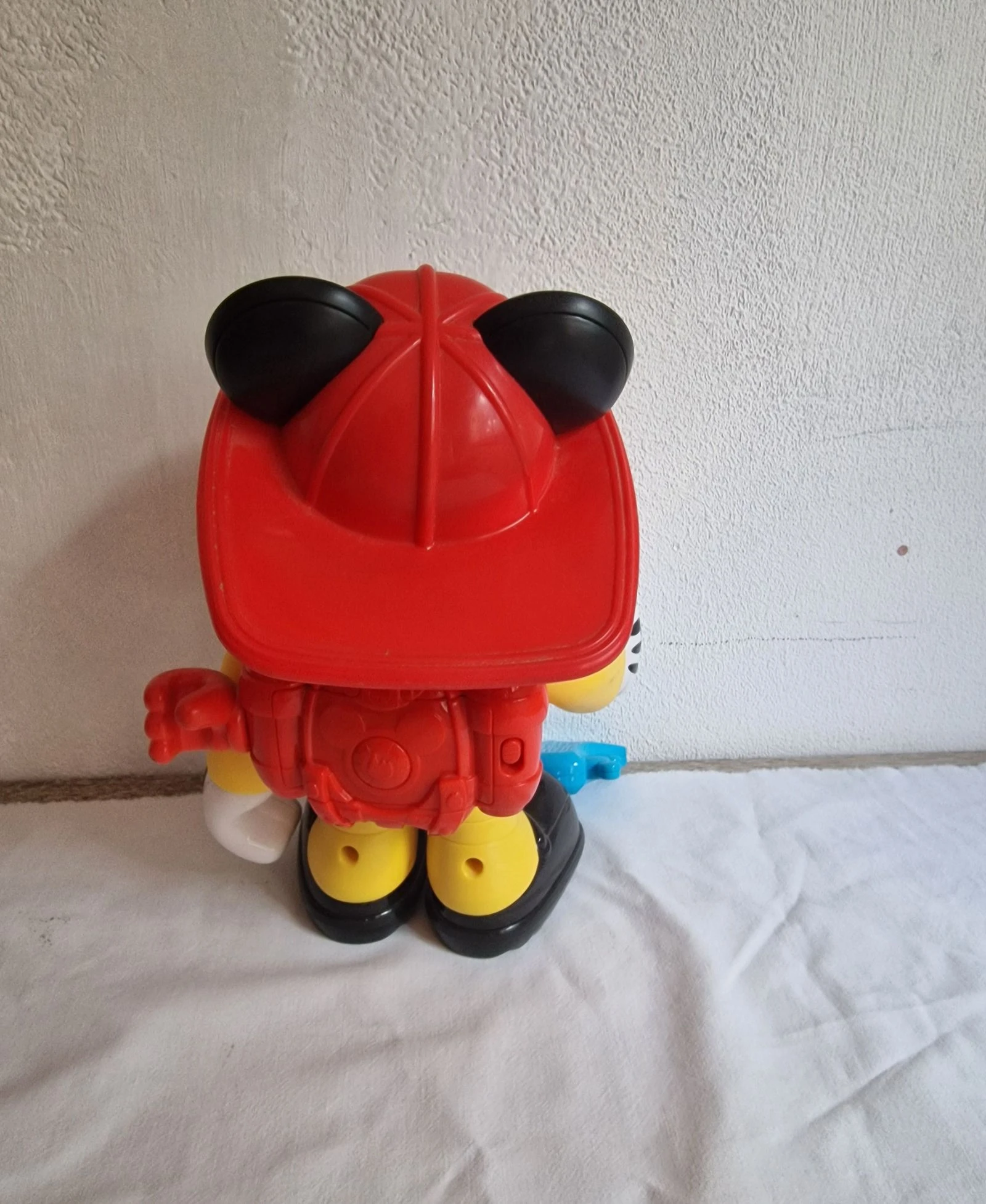 Figura Interativa Mickey Mouse Bombeiro com Acessório (Fisher-Price / Disney) – photo 2